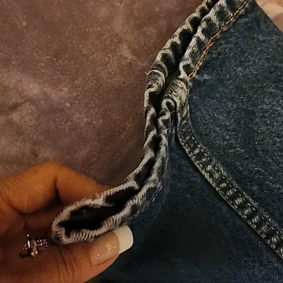 Levi's Classic Straight Blue Jeans - Picture 5 of 6